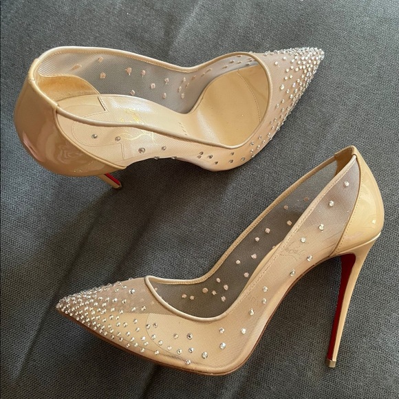 Shoes - Picture 2 of 4